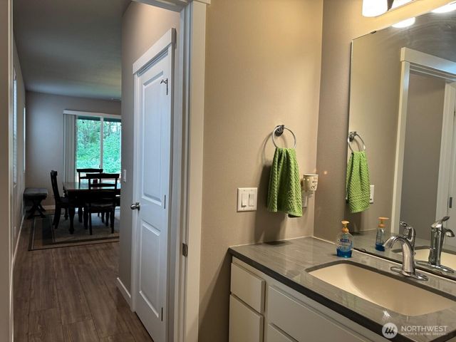 927 Vine Maple Street SE, Lacey, WA 98503