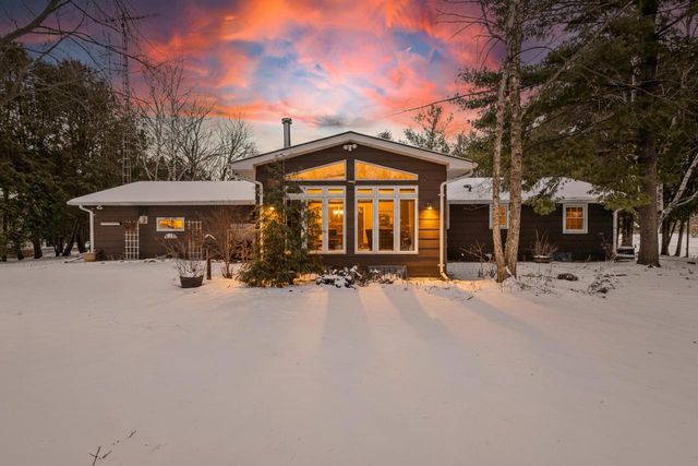 4666 ULMAN STREET, Oshkosh, WI 54904