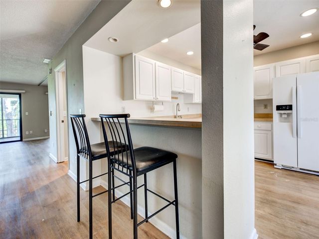 1036 BIRD BAY WAY 281, Venice, FL 34285