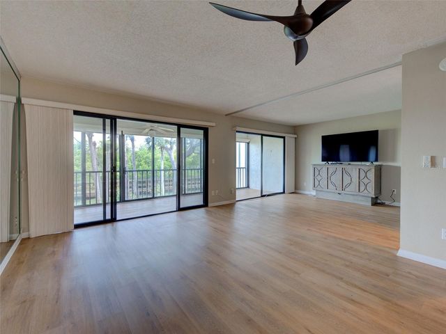 1036 BIRD BAY WAY 281, Venice, FL 34285