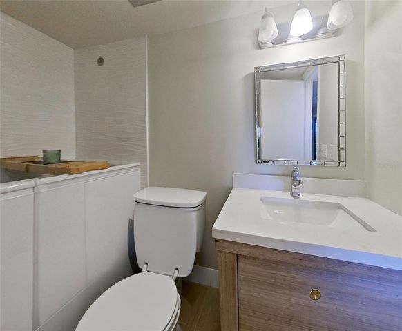 1036 BIRD BAY WAY 281, Venice, FL 34285