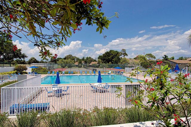 1036 BIRD BAY WAY 281, Venice, FL 34285