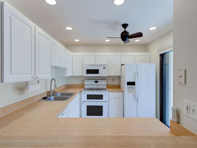 1036 BIRD BAY WAY 281, Venice, FL 34285