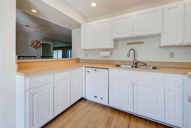 1036 BIRD BAY WAY 281, Venice, FL 34285
