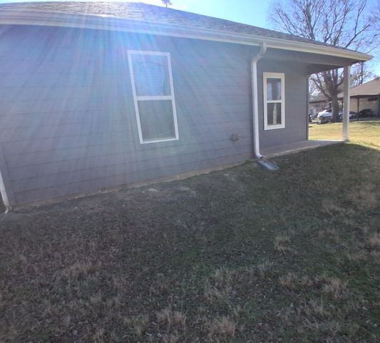 1102 Hemphill Street, Greenville, TX 75401