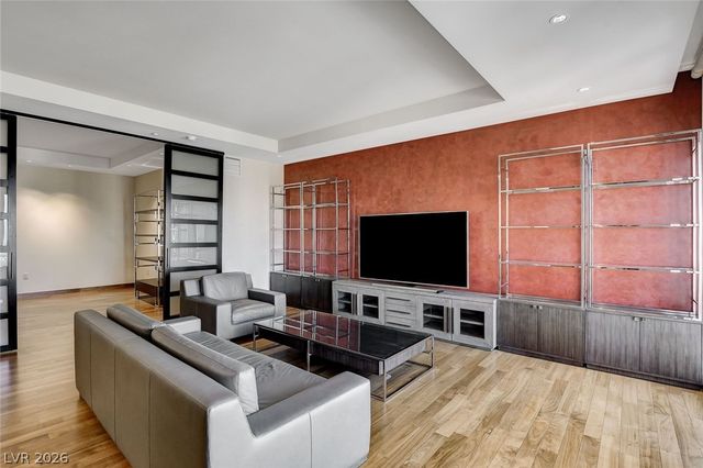 3750 South Las Vegas Boulevard 2707, Las Vegas, NV 89158