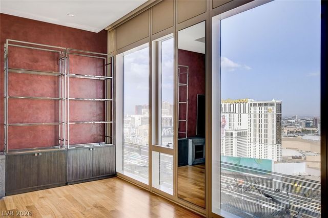 3750 South Las Vegas Boulevard 2707, Las Vegas, NV 89158