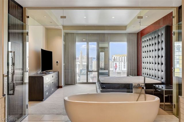 3750 South Las Vegas Boulevard 2707, Las Vegas, NV 89158