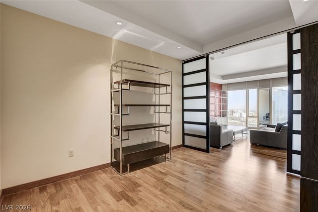 3750 South Las Vegas Boulevard 2707, Las Vegas, NV 89158