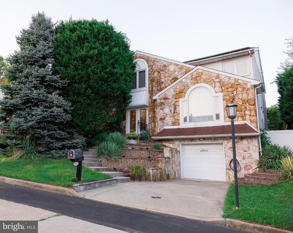 14011 REBECCA DR, Philadelphia, PA 19116