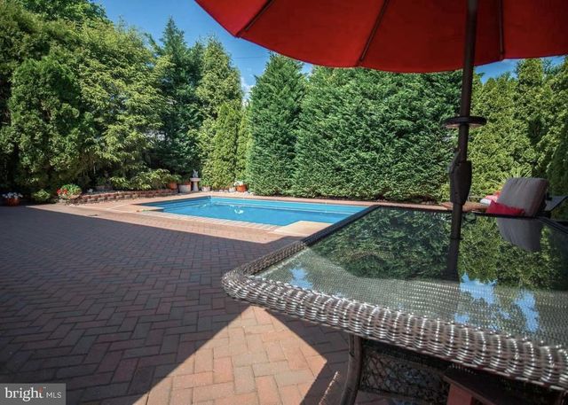 14011 REBECCA DR, Philadelphia, PA 19116