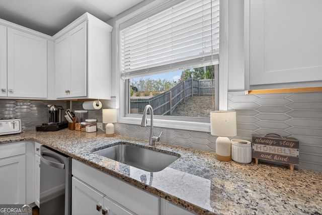 2587 Bear Paw Drive, Lawrenceville, GA 30043