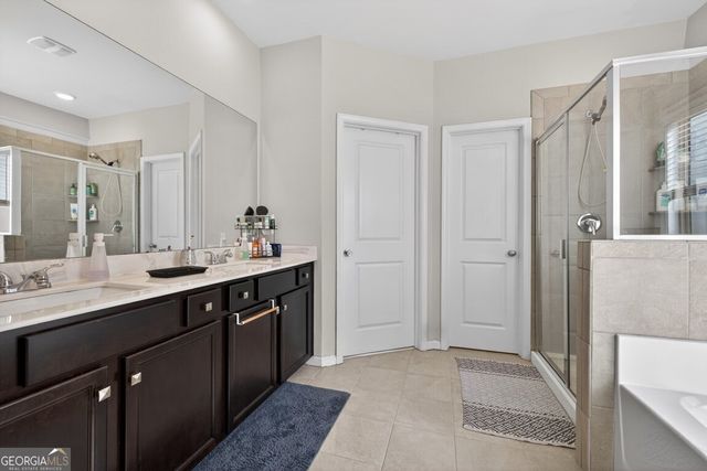 2587 Bear Paw Drive, Lawrenceville, GA 30043