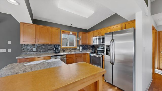 5576 51st Street NW, Rochester, MN 55901