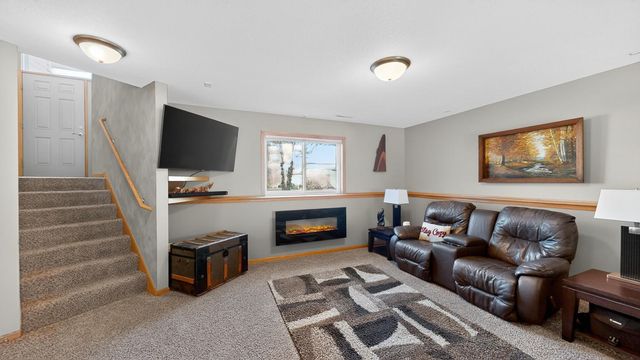 5576 51st Street NW, Rochester, MN 55901