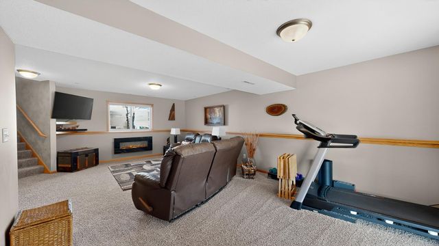 5576 51st Street NW, Rochester, MN 55901