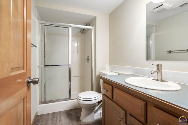 2101 Riviera DR, Lawrence, KS 66047