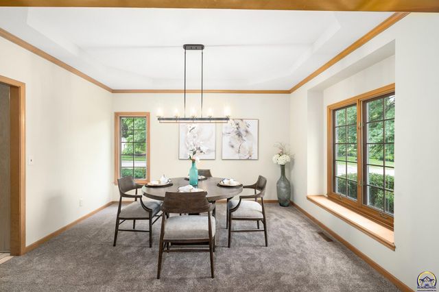 2101 Riviera DR, Lawrence, KS 66047