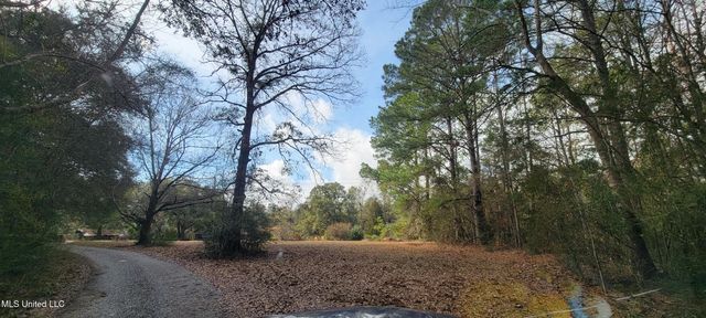 12174 Vidalia Road, Pass Christian, MS 39571