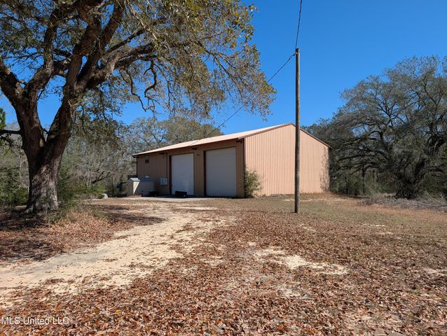 12174 Vidalia Road, Pass Christian, MS 39571