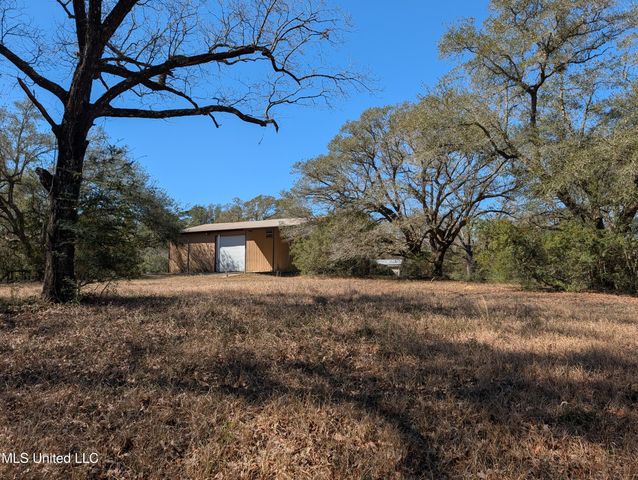 12174 Vidalia Road, Pass Christian, MS 39571