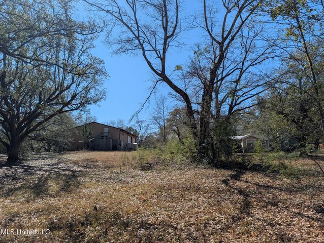 12174 Vidalia Road, Pass Christian, MS 39571