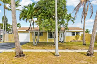221 NW 39th Court, Deerfield Beach, FL 33064