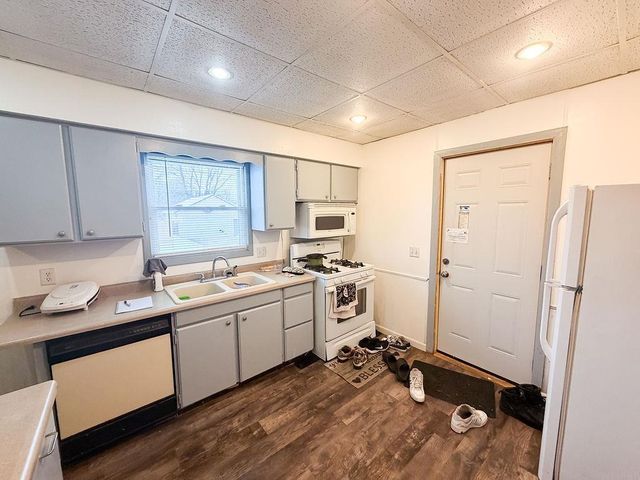 226 Campbell Avenue, Waterloo, IA 50701