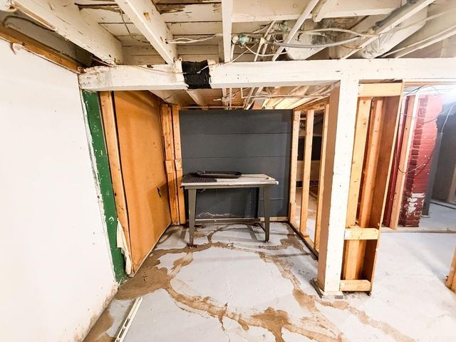 226 Campbell Avenue, Waterloo, IA 50701