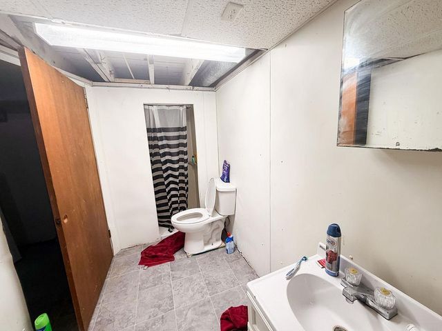 226 Campbell Avenue, Waterloo, IA 50701