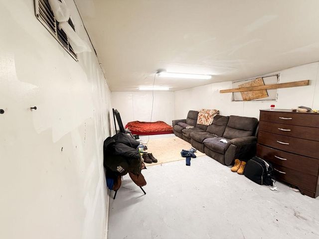 226 Campbell Avenue, Waterloo, IA 50701