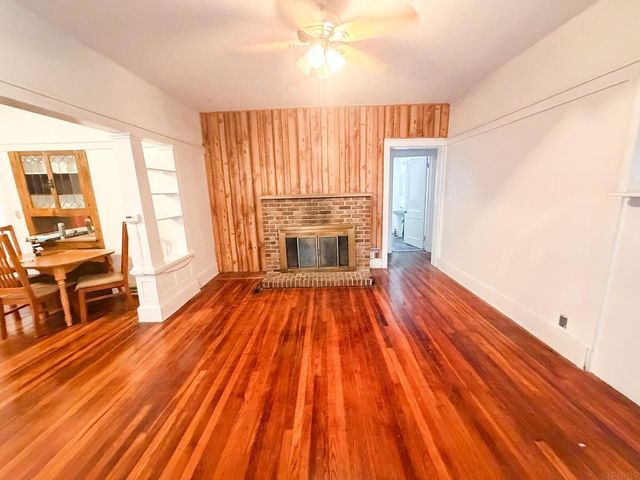 226 Campbell Avenue, Waterloo, IA 50701