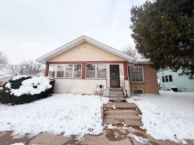 226 Campbell Avenue, Waterloo, IA 50701