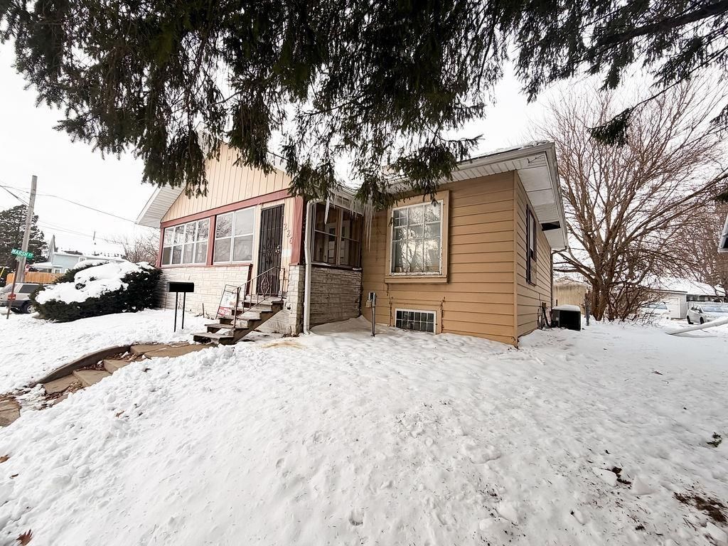 226 Campbell Avenue, Waterloo, IA 50701