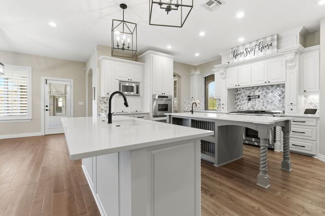 8970 Burnett Road, Justin, TX 76247