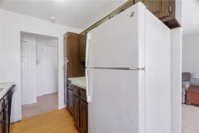 43 Bullocks Point Avenue 8B, East Providence, RI 02915