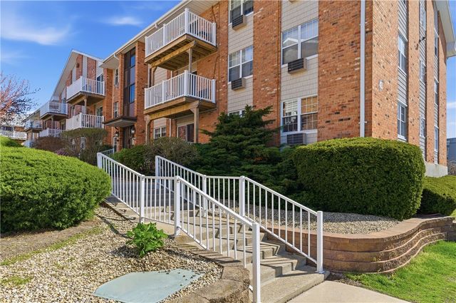 43 Bullocks Point Avenue 8B, East Providence, RI 02915