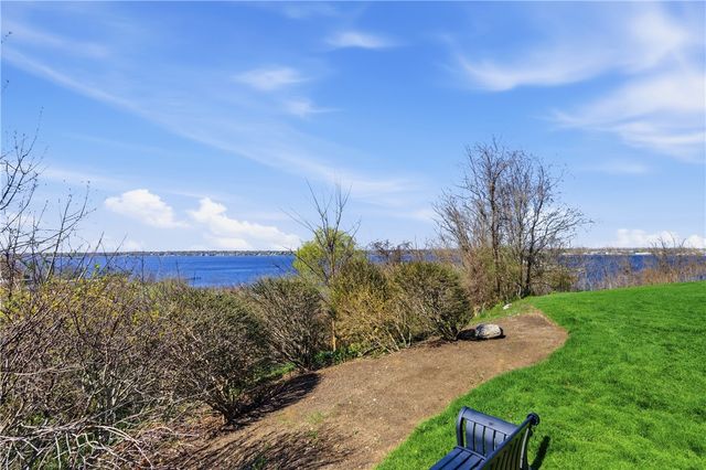 43 Bullocks Point Avenue 8B, East Providence, RI 02915