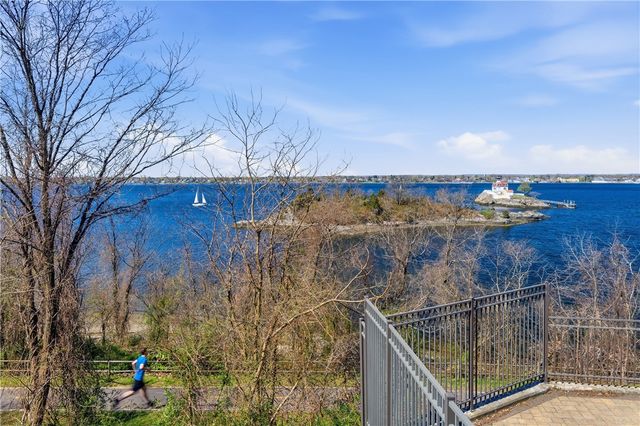 43 Bullocks Point Avenue 8B, East Providence, RI 02915