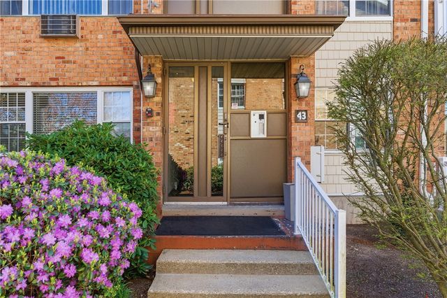 43 Bullocks Point Avenue 8B, East Providence, RI 02915