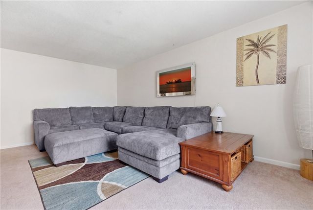 43 Bullocks Point Avenue 8B, East Providence, RI 02915