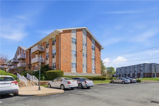 43 Bullocks Point Avenue 8B, East Providence, RI 02915