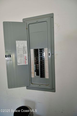 514 Hobart Avenue NW, Palm Bay, FL 32907