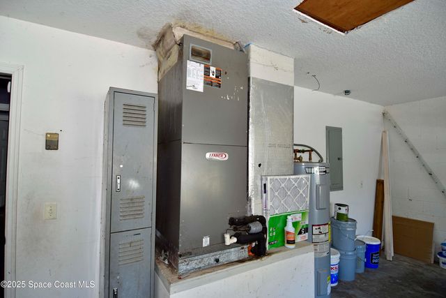 514 Hobart Avenue NW, Palm Bay, FL 32907