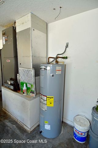 514 Hobart Avenue NW, Palm Bay, FL 32907