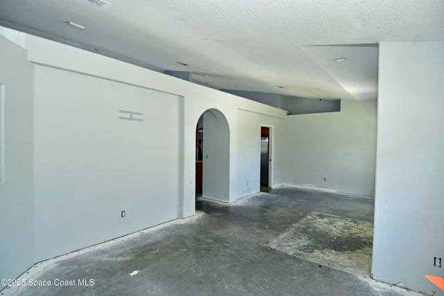 514 Hobart Avenue NW, Palm Bay, FL 32907