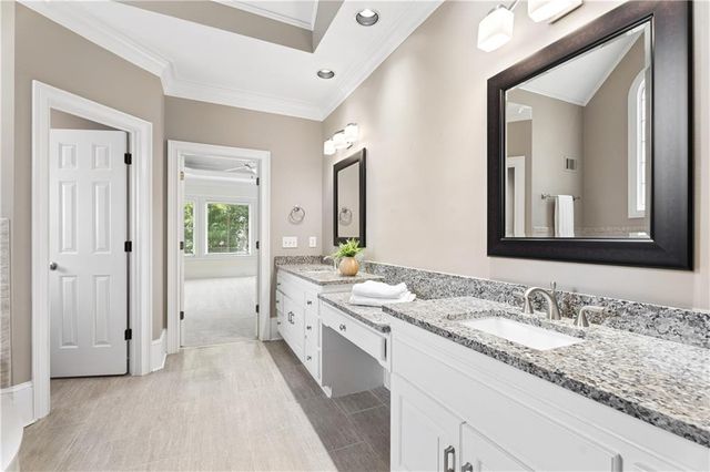 290 Chason Wood Way, Roswell, GA 30076
