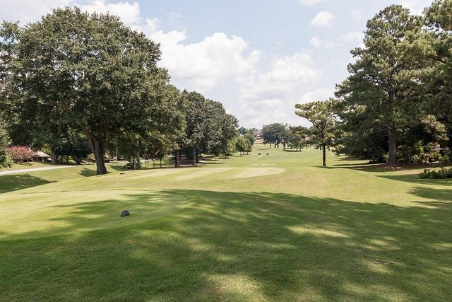 290 Chason Wood Way, Roswell, GA 30076