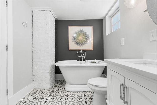 1320 E 29th Street, Kansas City, MO 64109