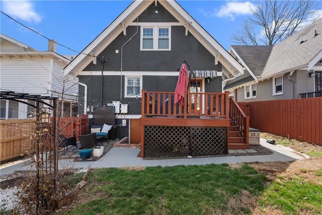 1320 E 29th Street, Kansas City, MO 64109